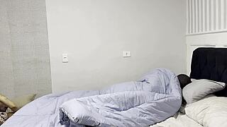 hotwife brasileira deixa amigo bbc pauzudo foder no pelo e encher a buceta de leite