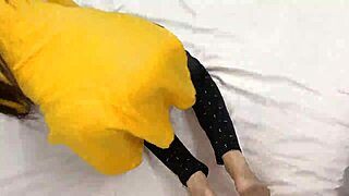 Punjabi Aunty Shows Off Big Ass For Anal Fucking
