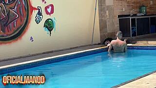 Famous instagram girl from paraiba falls into the net and has fun in the pool with tattooed guy