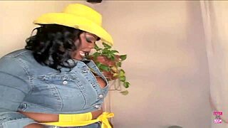 הראיון לעבודה שלה הפך פראי כשהבוס זיין את הכוס הצרה שלה קשה!