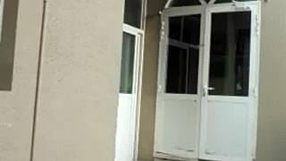 Gledaj ovaj indijski par kako jebe strastveno sa pušenjem i analom