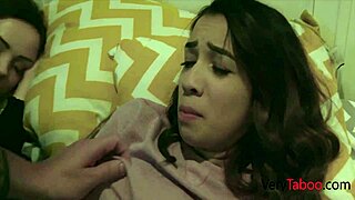 Спяща заварена сестра Джаки Роген хваната от хитър чичо фантазия.