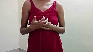 Veliki pastorek obsesivno vohuni za malo pastorko pred jebanjem upognjene.