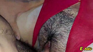 克雷米塔射进我娇小继妹紧致的拉丁阴道