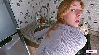 为什么后妈在后入用大屁股要我的精液？