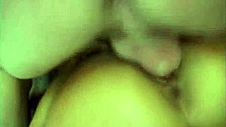 Člověče, neumím ani správně napsat, ale Adriana Sage mě dostala na tenhle hardcore retro skupinový scénu s hlubokým hrdlem a vším