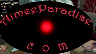 Medan min 49-åriga fru jobbar webcam onanerar jag