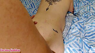 Nieuwsgierige godin - man nodigt vriend uit om mijn harige kont te rammen met monster lul