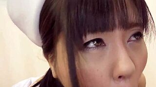 想看我在白大褂里挑逗吗？