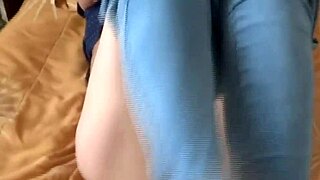 Üvey Oğlum Beni Mastürbasyon Yaparken Yakaladı ve Kıç İsteğini Kabul Ettim