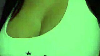 Nixlynka, ima najbolje portorikansko veliko dupe i noge, plus 13 debelih golih modela da sliniš