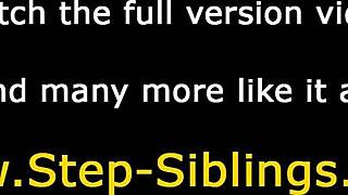 Behåret teen 18+ lesbisk fingering