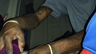 Veľký freak, pripravený na ten monster blowjob?