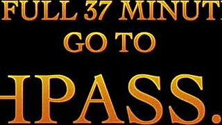 Teinityttö Annika Adams naulaa ensimmäisen casting-sohvan seksin. Söpö brunette ottaa kaiken.