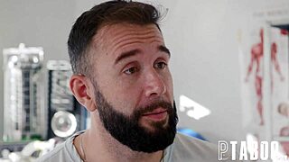 أنا كلير كلاودز تُنيك بقوة من قبل ويل باوندر في المستشفى