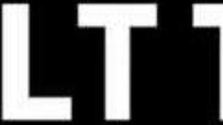 Γεια, Θέλεις Να Δεις Μεγάλα Στήθη MILF Kitana Lure Να Της Χτυπάνε Το Λάδινο Σφιχτό Κώλο;