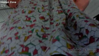 Шпионю за девчонками в метро с скрытой камерой для тайных апскёрт-приколов 😏