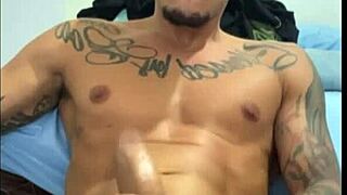 Lembrando daquele cara brasileiro gostoso me fodendo rude