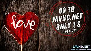 日本の巨乳を強く握って激しいハンズオン体験