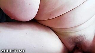 Mä jäin kiinni katselemasta äitipuoli Maggie Greenin vanhaa POV-pornoa