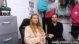Сексуальная блондинка MILF Kenzie Love обвинена в краже во время шопинга