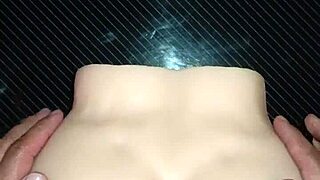 Fodendo Candy em cachorrinho batendo na bunda grande dela!