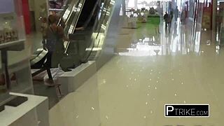 अरे, यह एशियन टीन 18+ स्लट शॉवर में टेस करती है?