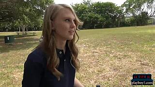 Winzige Amateur Teen 18+ fickt ihren Freund zu Hause