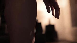 Oh mio dio, la mia figa matrigna bionda si è unita al nostro trio selvaggio, così pazzo...