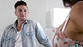 الشرج لا يحسب لستيبماذر ناضجة بصدر كبير سيلفيا سايج في لعبة دور برية