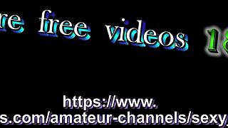 Milf Frina valmistelee treffejä, ajellessa kylpyhuoneessa ennen kuuma yötä