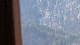 רומנס דסי עם זיין הודי קשה