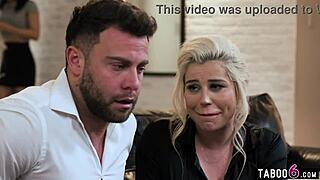 MILF i muž testiraju čuvara u privatnom intervjuu